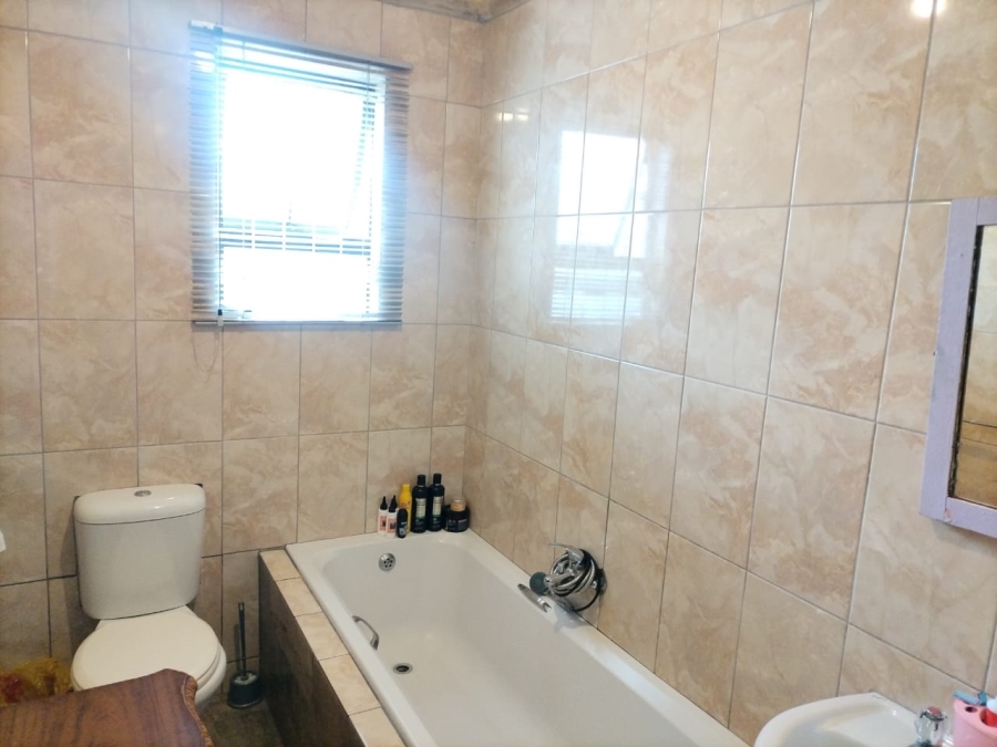 3 Bedroom Property for Sale in Kalkfontein Western Cape